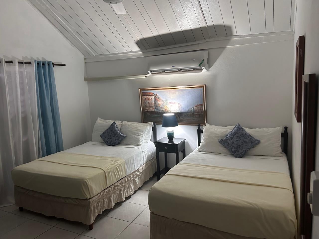 Firefly Negril Cottages on the Beach - Negril Jamaica